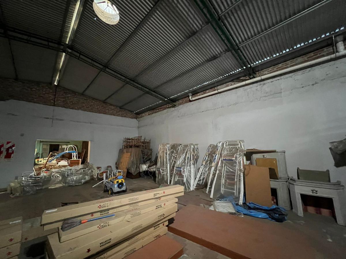 Foto de Local - Wilde galpón deposito alquiler, imagen 2