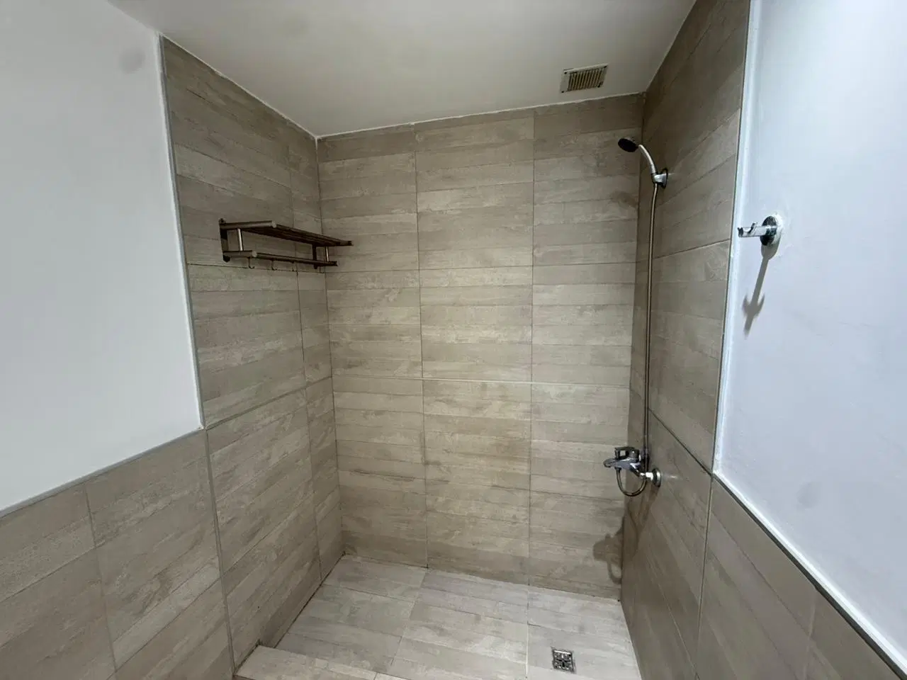 Departamento dos ambientes patio nuevo quilmes externo en venta 8