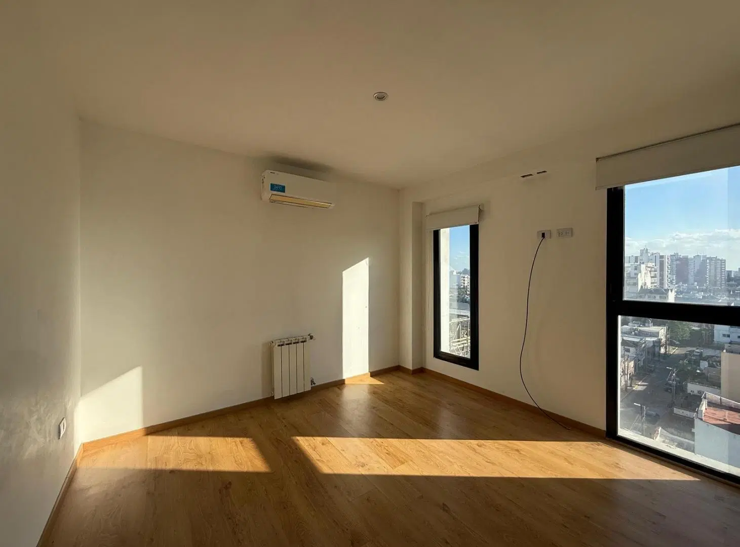 Departamento dos ambientes en alquiler en Wilde Centro 3