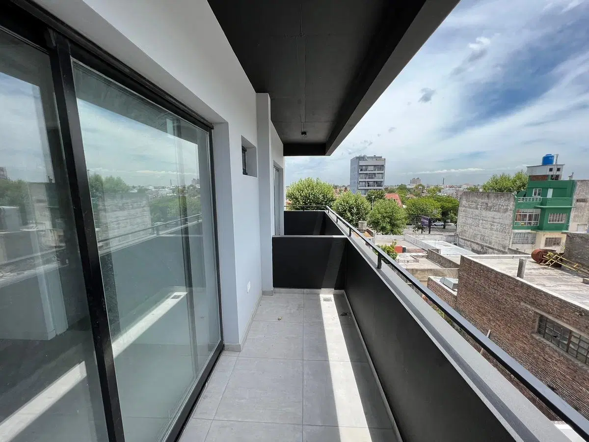 Departamento monoambiente en alquiler en Wilde 4