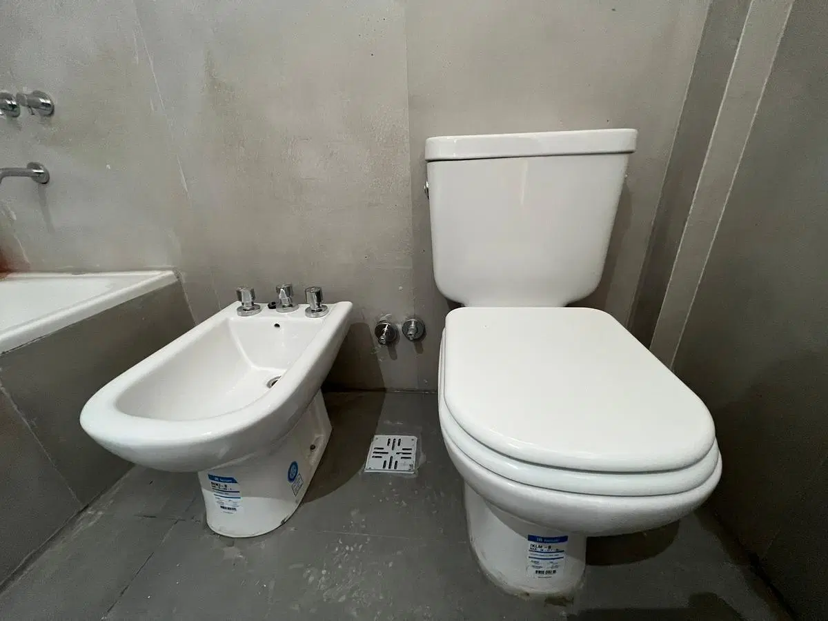 Departamento monoambiente en alquiler en Wilde 3