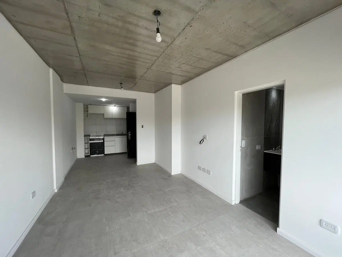 Departamento monoambiente en alquiler en Wilde 1