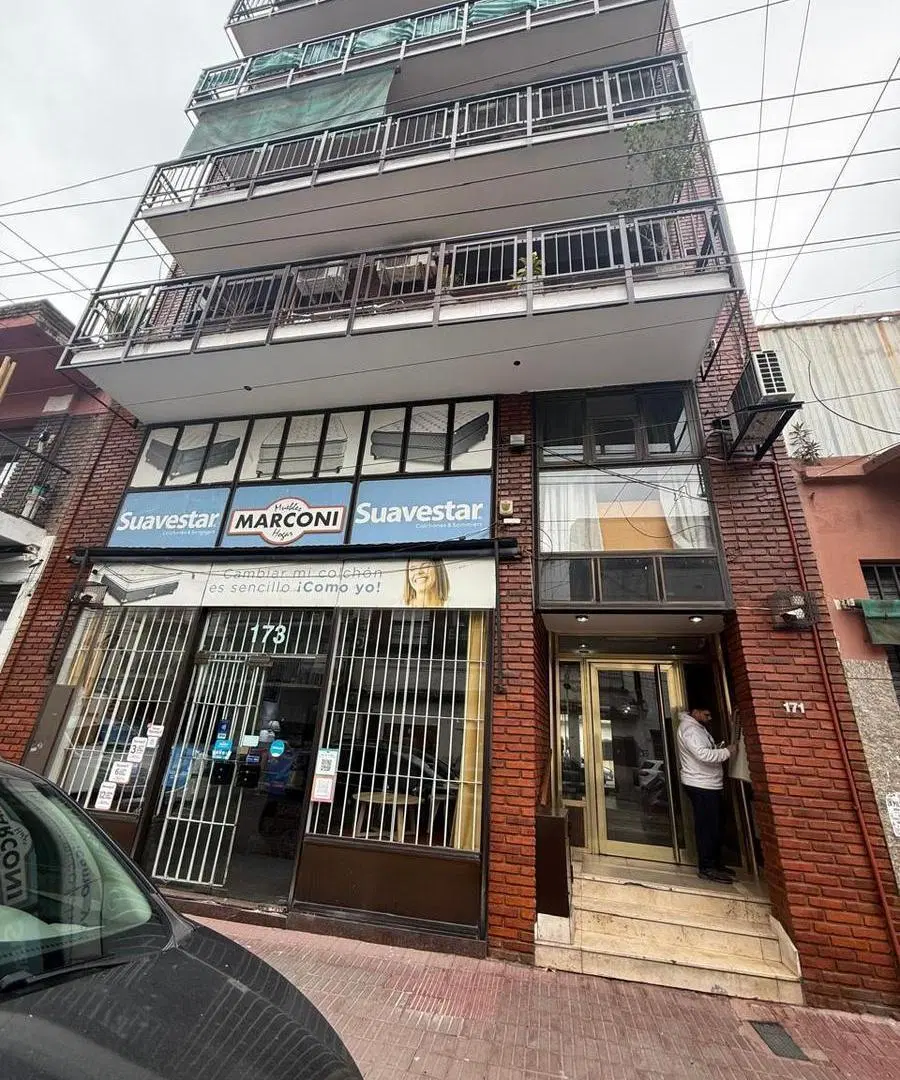 Departamento monoambiente dividido en Venta en Avellaneda Centro 4