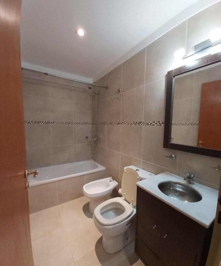 Foto de Departamento de Dos Ambientes en Alquiler en el Centro de Avellaneda, imagen 2