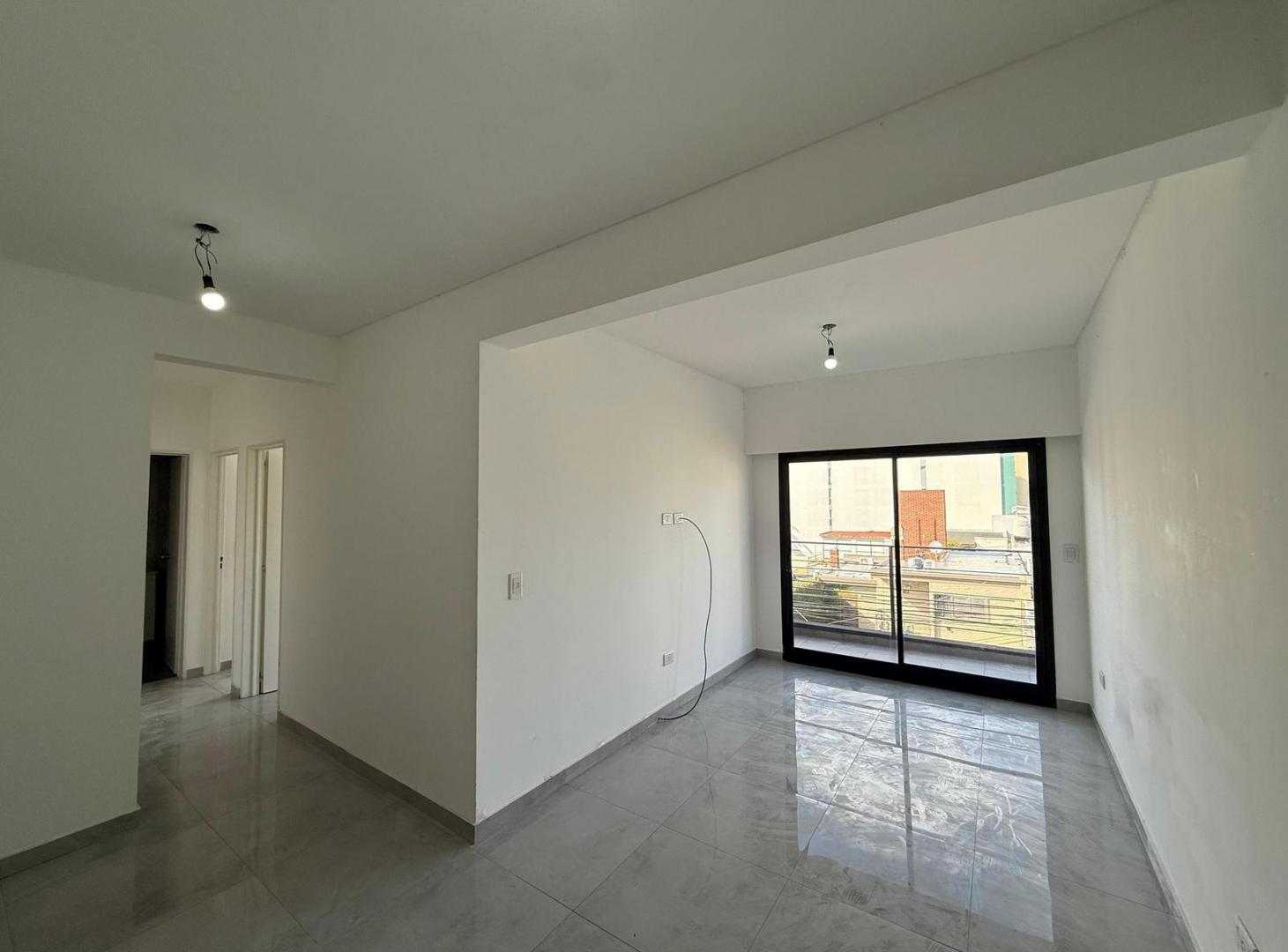 Foto de Departamento tres ambientes en alquiler wilde centro, imagen 4