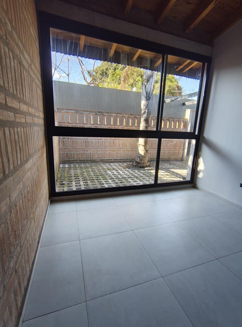 Foto de Departamento de dos ambientes patio Alquiler en Villa Dominico, imagen 5