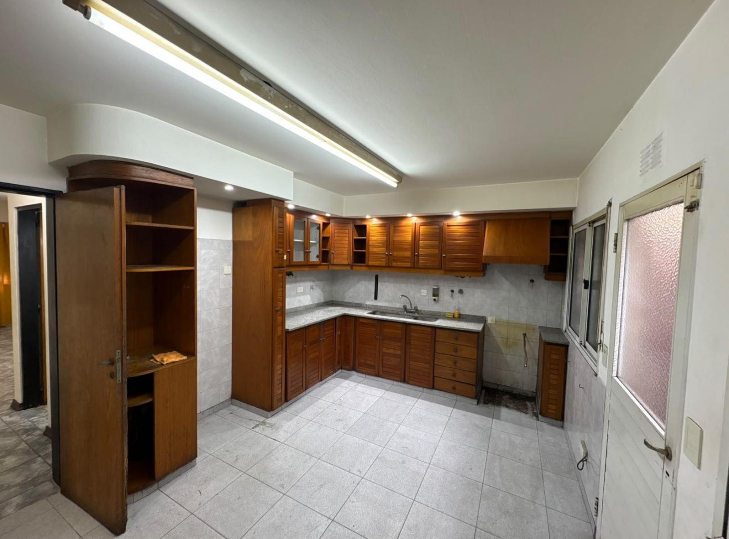 Foto de Casa multifamiliar en Venta en Gerli, imagen 3