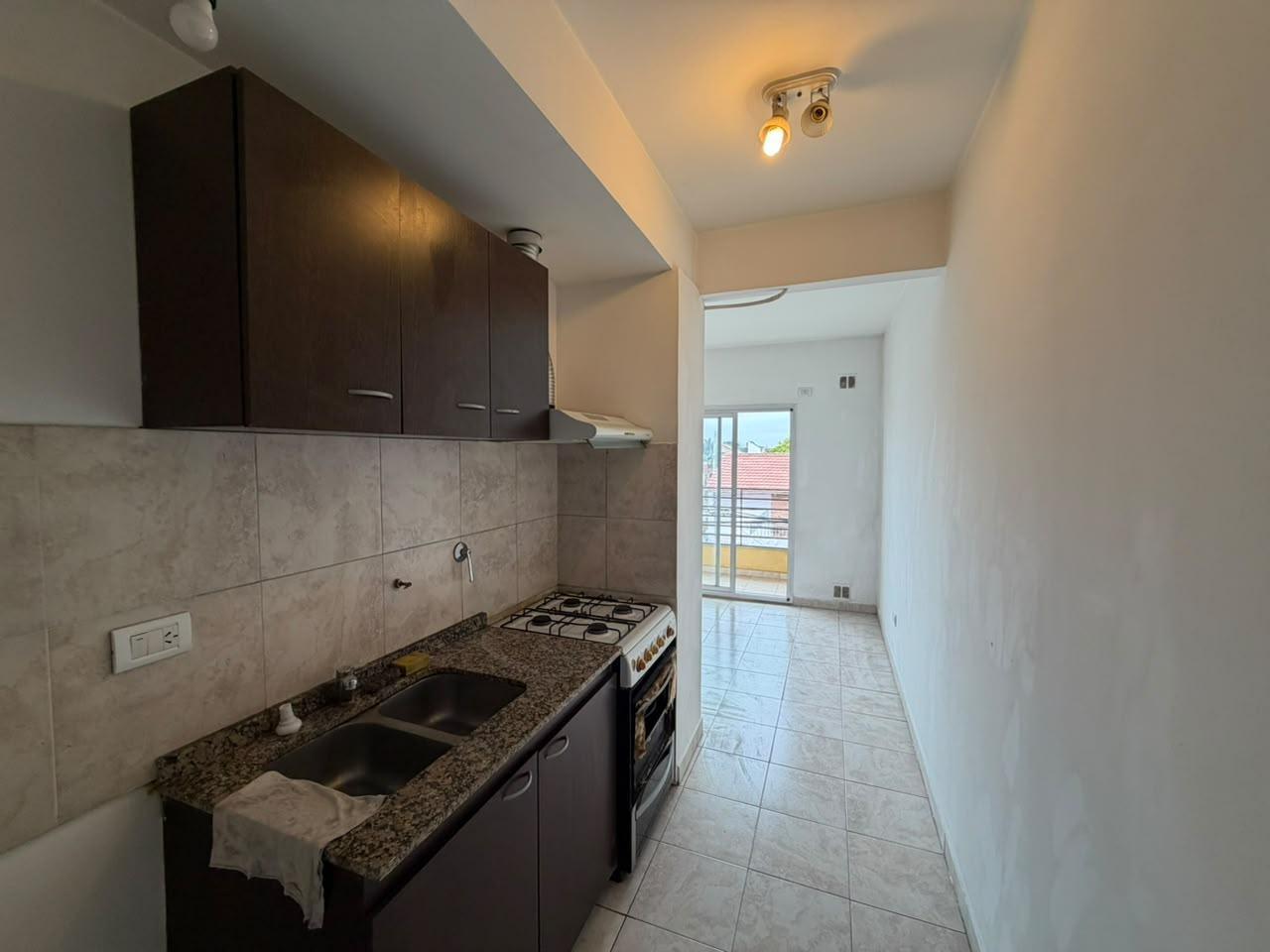 Foto de Departamento dos ambientes wilde en alquiler por escalera no apto, imagen 5