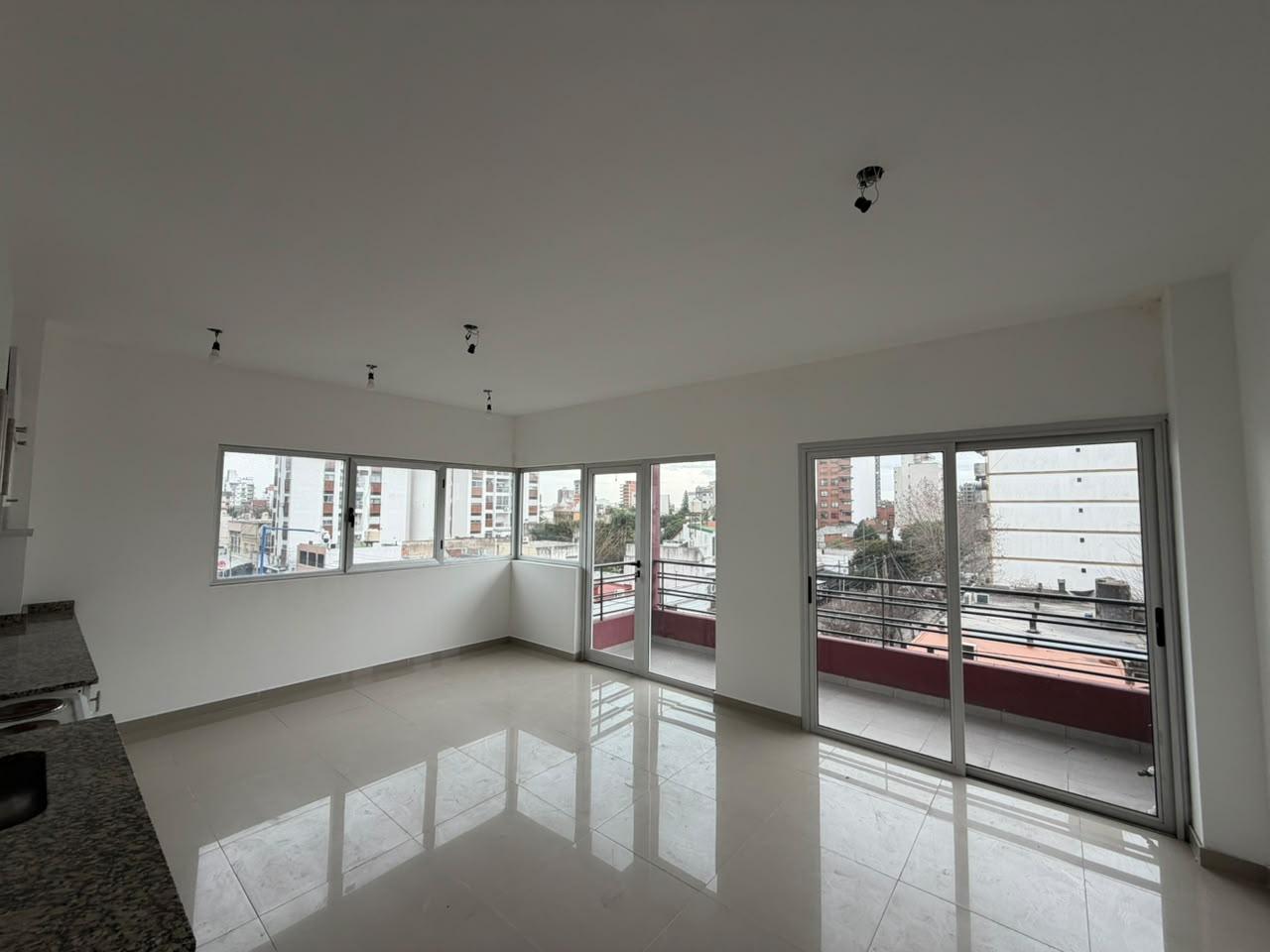 Foto de Departamento dos ambientes en alquiler electrico en wilde centro, imagen 1