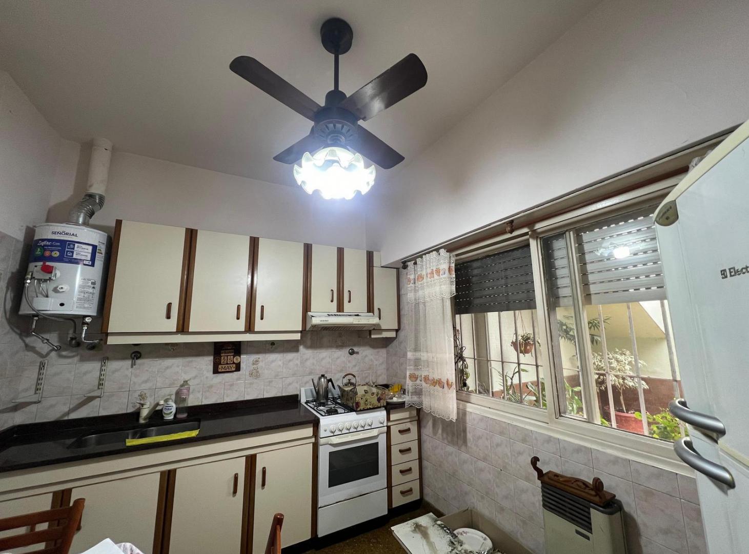 Foto de Casa de cuatro ambientes alquiler Wilde galpon, imagen 2