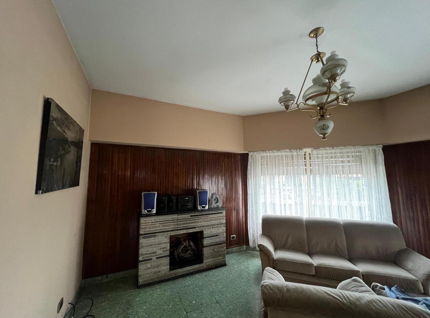 Foto de Casa de cuatro ambientes alquiler Wilde galpon, imagen 1