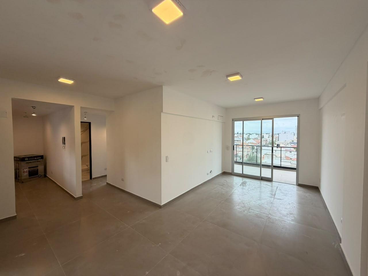 Foto de Departamento tres ambientes en Venta en Wilde Centro, imagen 3