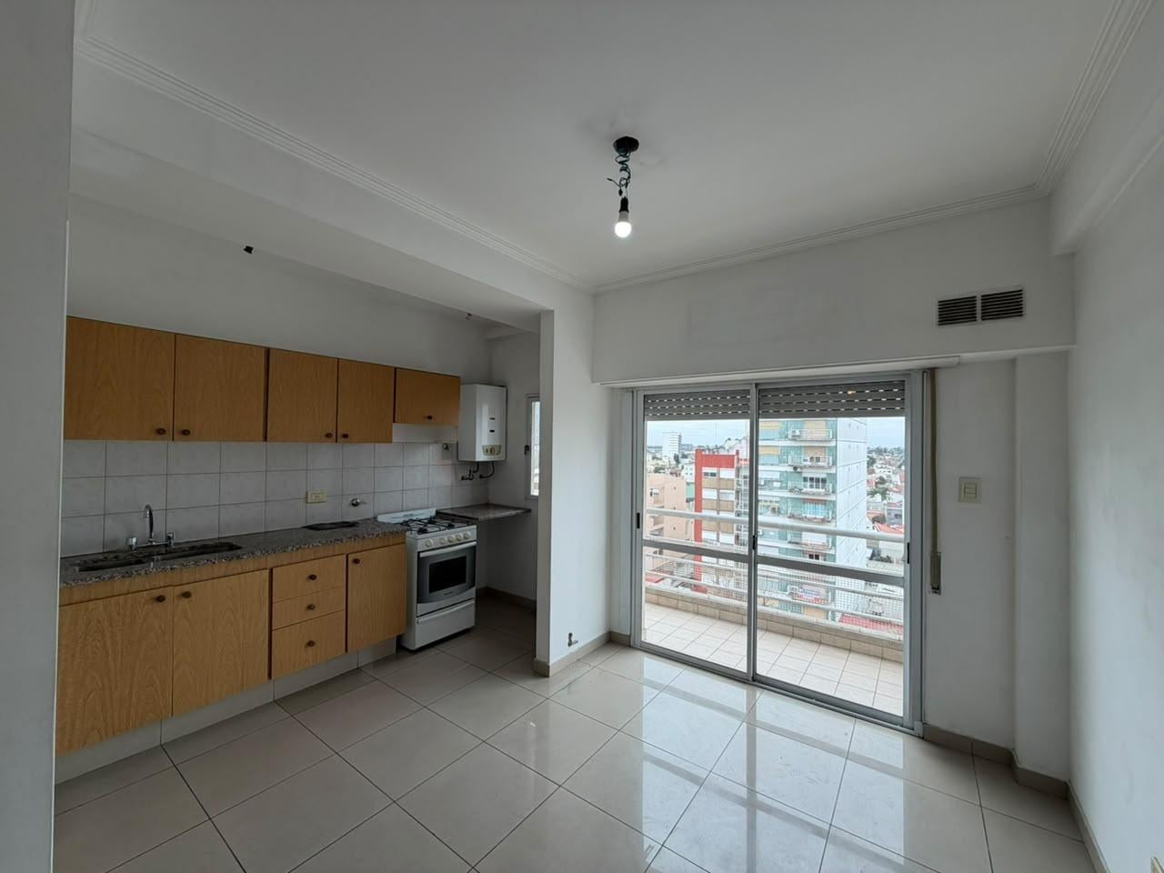 Foto de Departamento dos ambientes alquiler wilde centro expensas bajas, imagen 1