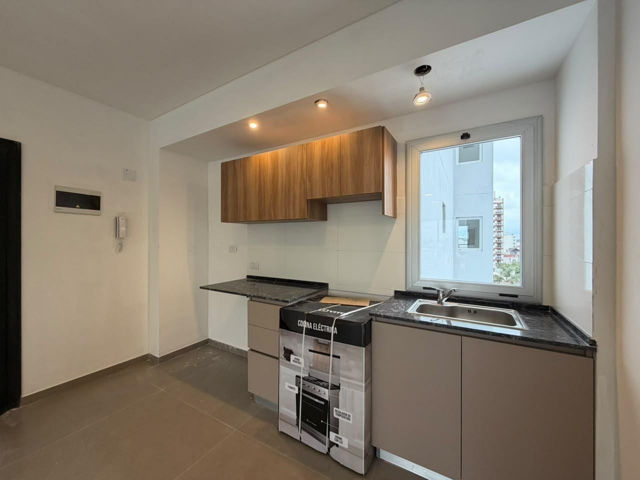 Foto de Departamento dos ambientes en alquiler en Wilde Centro, imagen 5