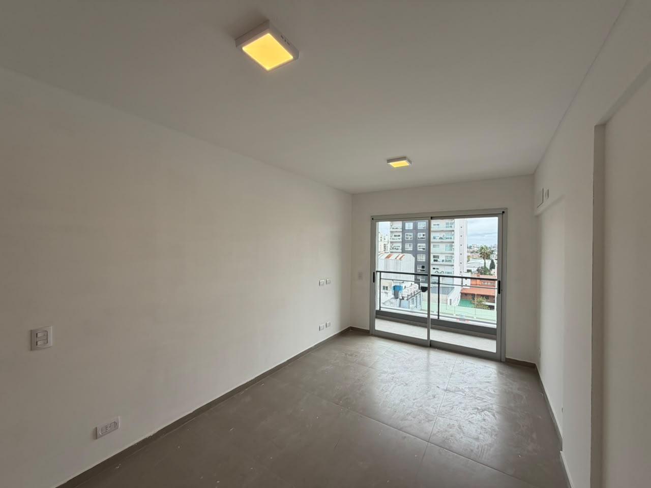 Foto de Departamento dos ambientes a la venta en Wilde Centro, imagen 3