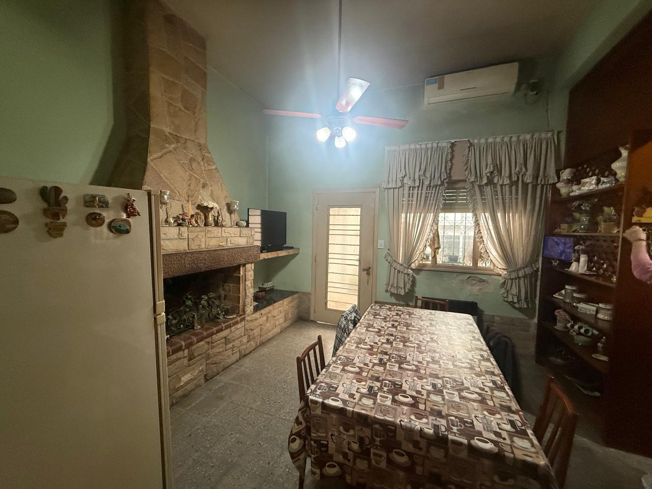 Foto de Casa en Avellaneda apto credito cochera patio 5 dormitorios venta, imagen 4