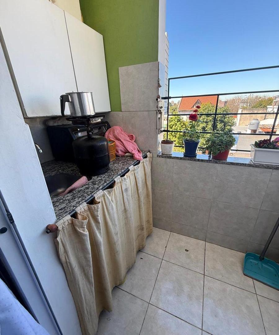 Foto de Departamento 3 ambientes venta blacon con cerramiento por escalera 2, imagen 4