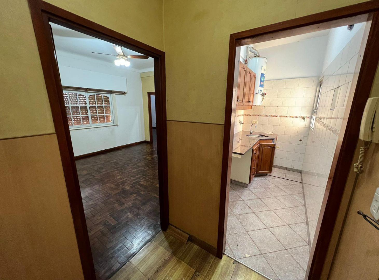 Foto de Departamento de tres ambientes en Alquiler en Sarandi, imagen 3