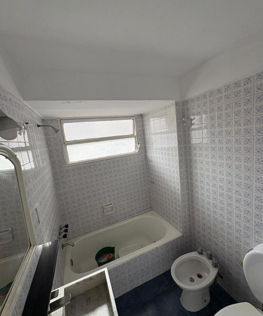Foto de Departamento en Alquiler de Tres Ambientes en Avellaneda, imagen 2