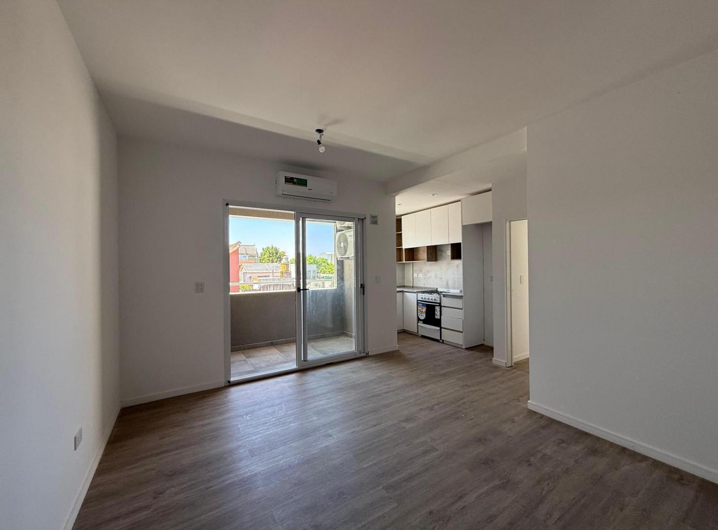 Foto de Raquel Español 200, Wilde ¡Exclusivo Complejo en Wilde con Piscina, imagen 1
