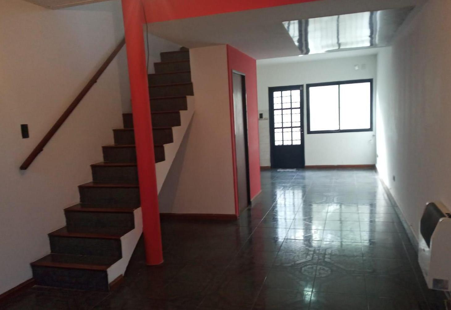 Foto de Duplex cuatro ambientes a la venta en Bernal FINANCIADO, imagen 1