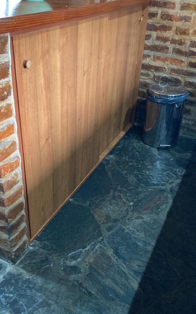 Foto de Casa tres ambientes apto credito cochera en venta en Quilmes, imagen 4