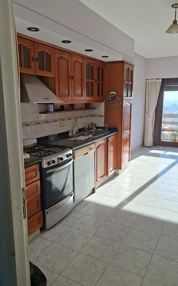 Foto de Departamento 3 dormitorios balcones cochera apto crédito venta Quilmes, imagen 2