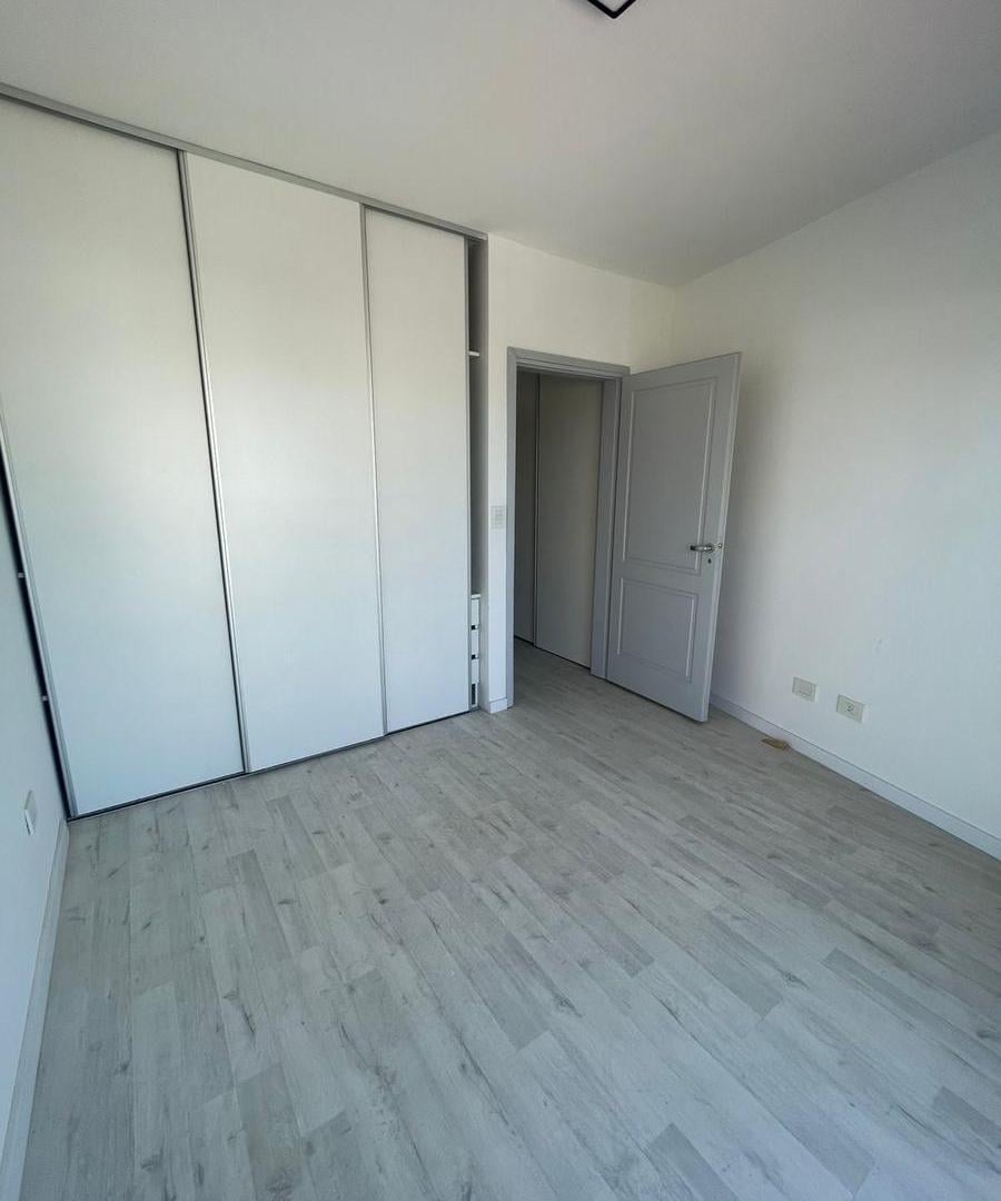 Foto de Departamento de dos ambientes en alquiler con sum y en Alquiler en, imagen 1
