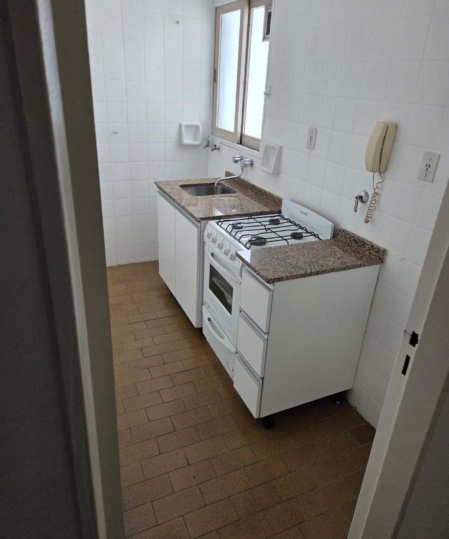 Foto de Departamento de dos ambientes con balcón en Venta en Avellaneda Apto, imagen 2