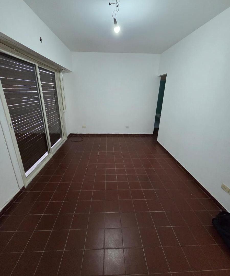 Foto de Departamento de dos ambientes con balcón en Venta en Avellaneda Apto, imagen 3