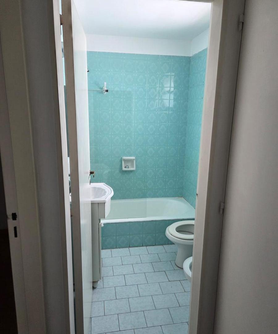 Foto de Departamento de dos ambientes con balcón en Venta en Avellaneda Apto, imagen 1