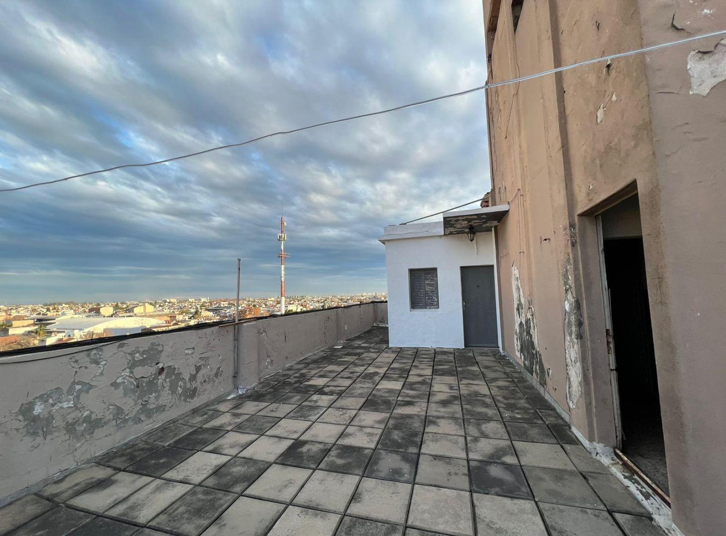 Foto de Departamento de tres ambientes en Alquiler en Sarandi, imagen 2