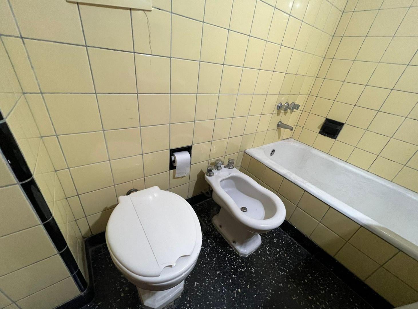 Foto de Departamento de tres ambientes en Alquiler en Sarandi, imagen 3