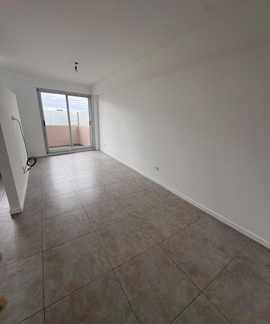 Foto de Departamento de dos ambientes en Alquiler en Avellaneda, imagen 2