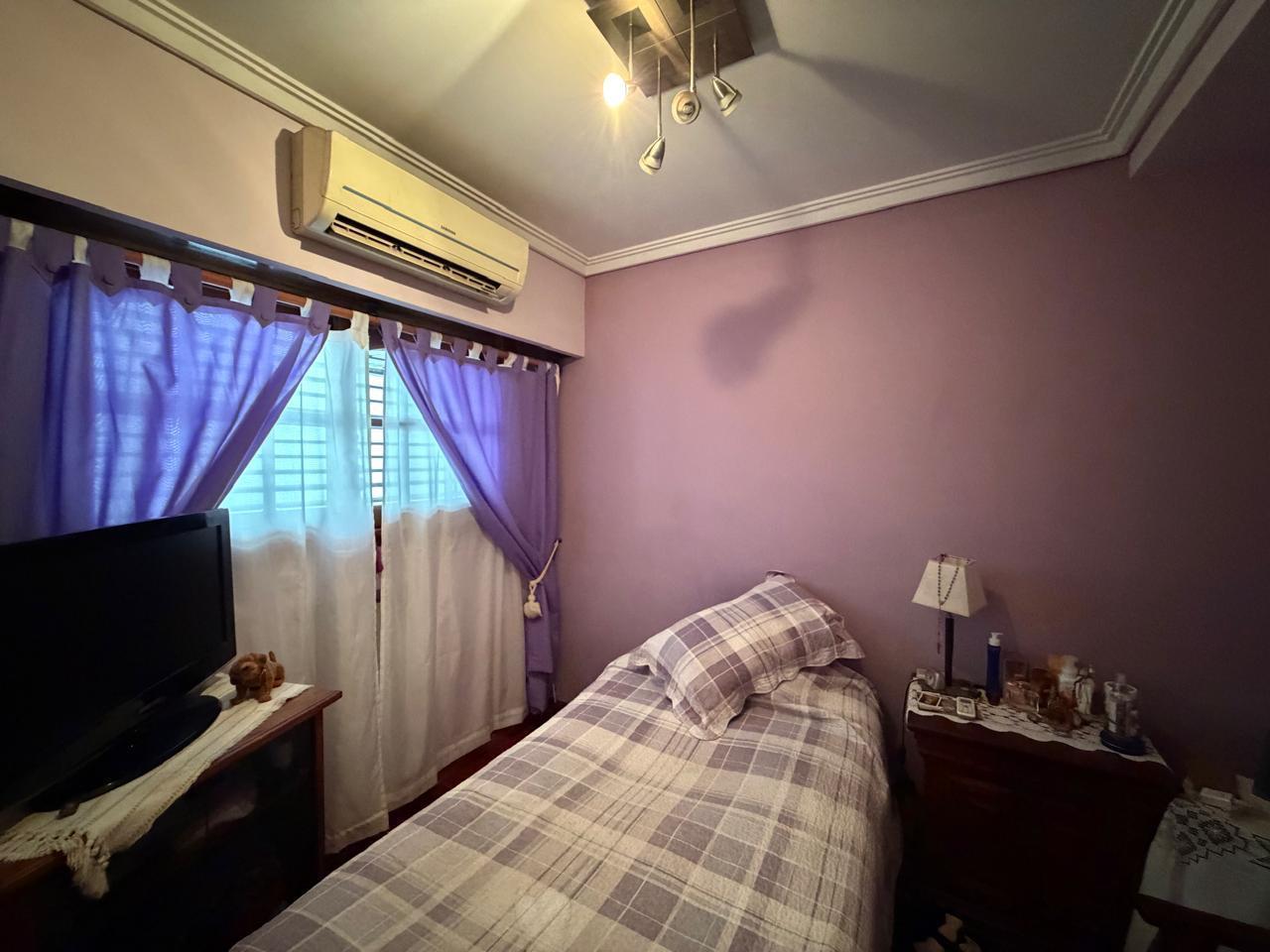 Foto de Casa venta wilde 3 dormitorios amplio lote 4 ambientes pileta quincho, imagen 3