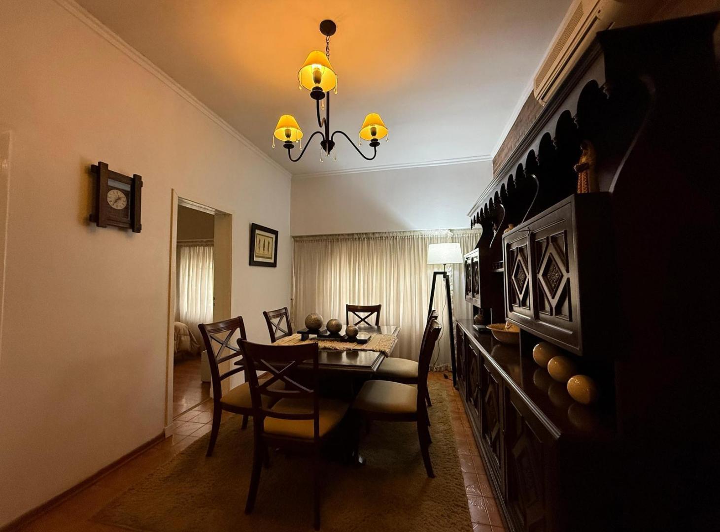 Foto de Casa cuatro ambientes jardin cochera terraza en venta en Wilde, imagen 1