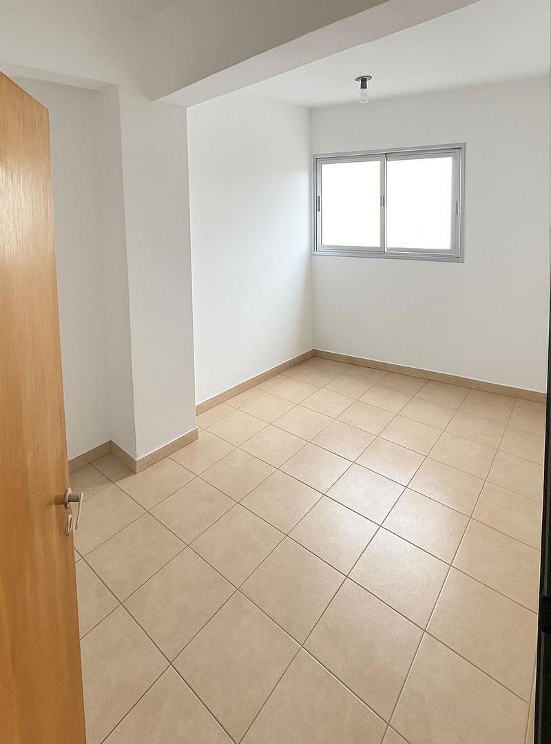 Foto de Departamento de dos ambientes en Venta en Sarandí, imagen 2