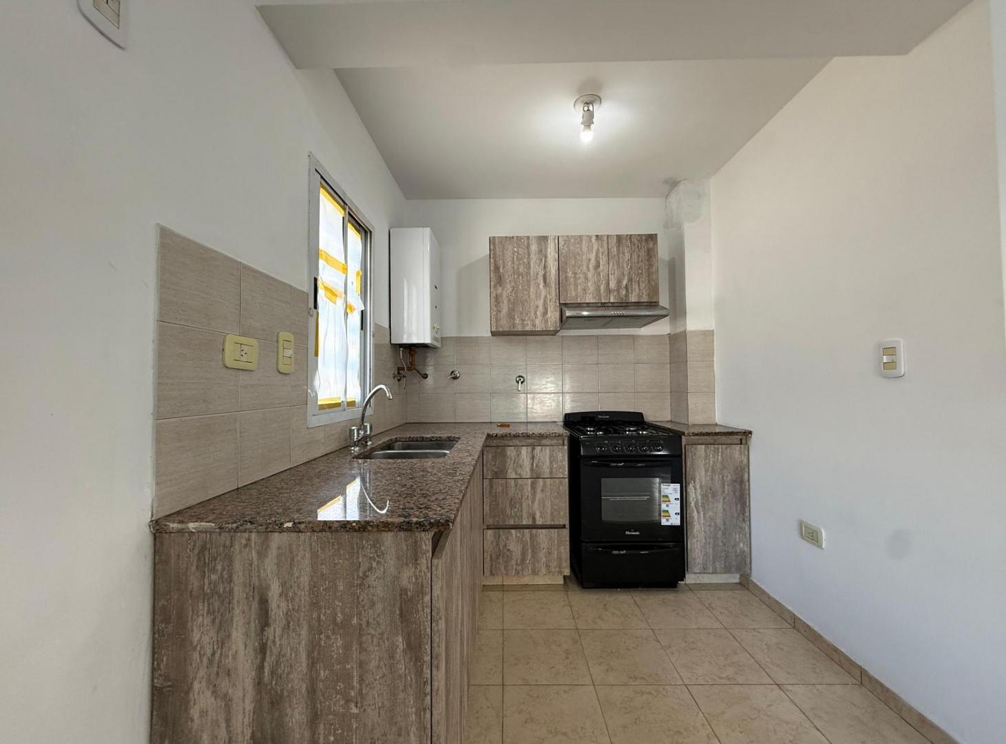 Foto de Departamento wilde centro tres ambientes patio venta apto credito, imagen 1