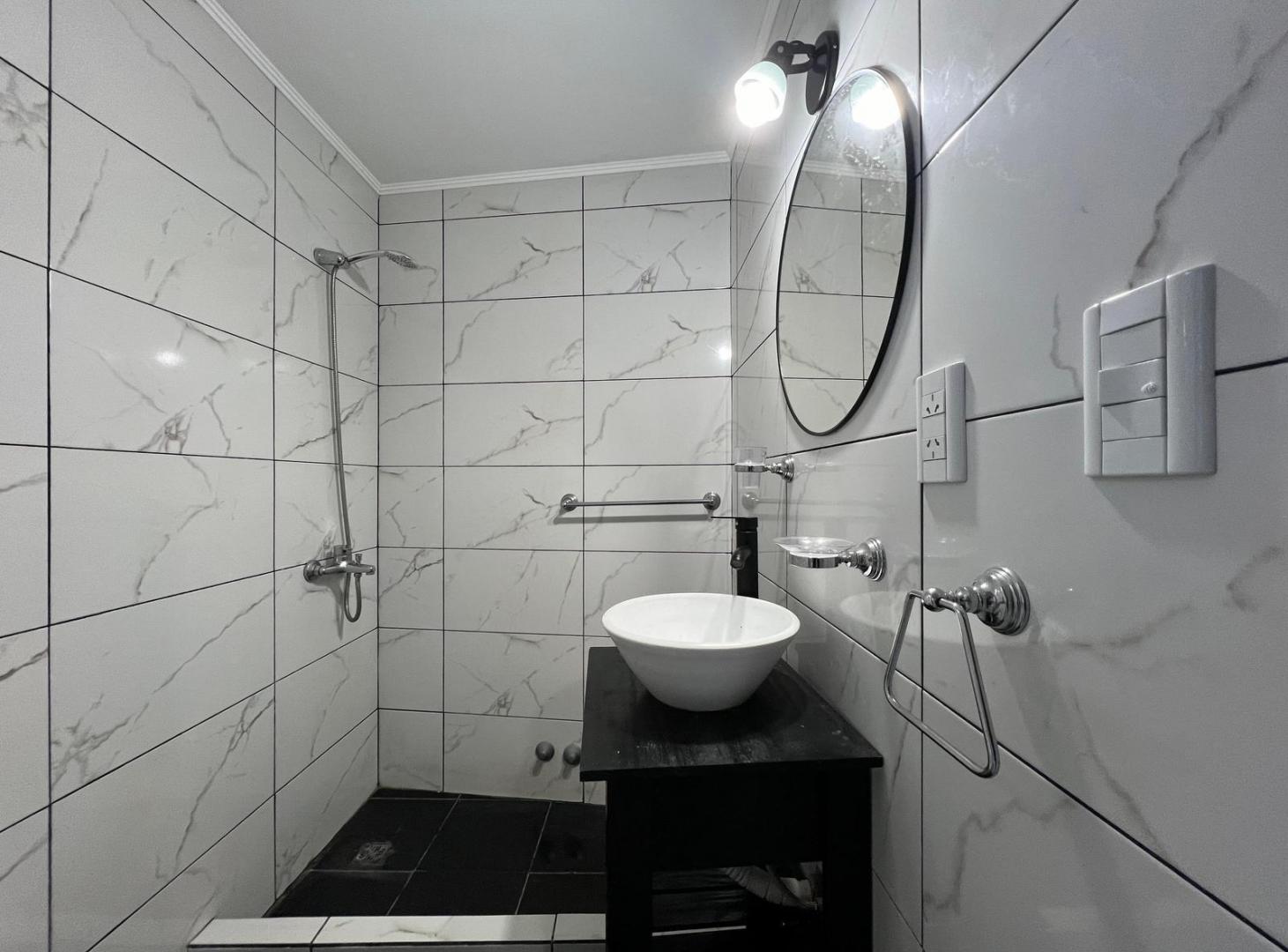 Foto de Departamento PH de dos ambientes en alquiler en Wilde sin expensas, imagen 4