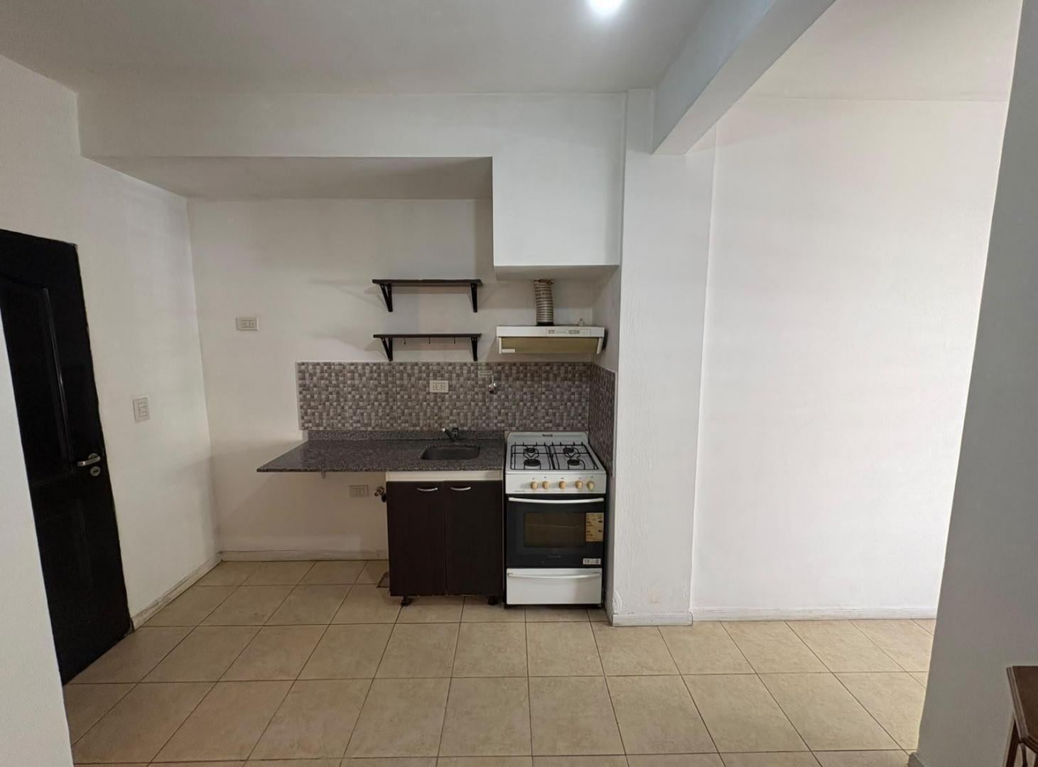 Foto de Departamento de ambiente y medio en alquiler en Avellaneda, imagen 2