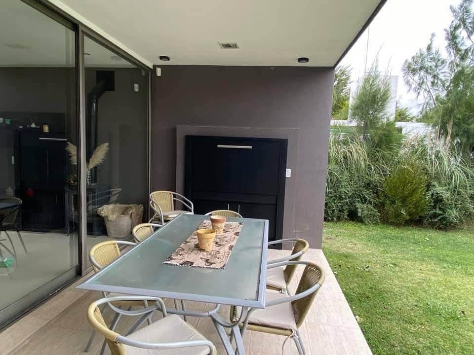 Foto de Casa con Pileta en Posada de Los Lagos - Escritura - Apa Crédito Venta, imagen 5