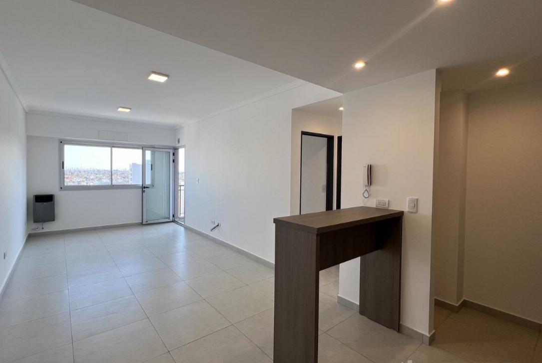 Foto de Departamento dos ambientes en Alquiler en Wilde Centro, imagen 1