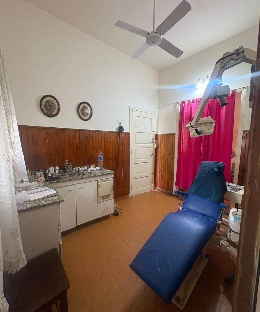 Foto de Dos casas en un mismo lote de 3 y 4 ambientes en Venta en Villa Domínico, imagen 4