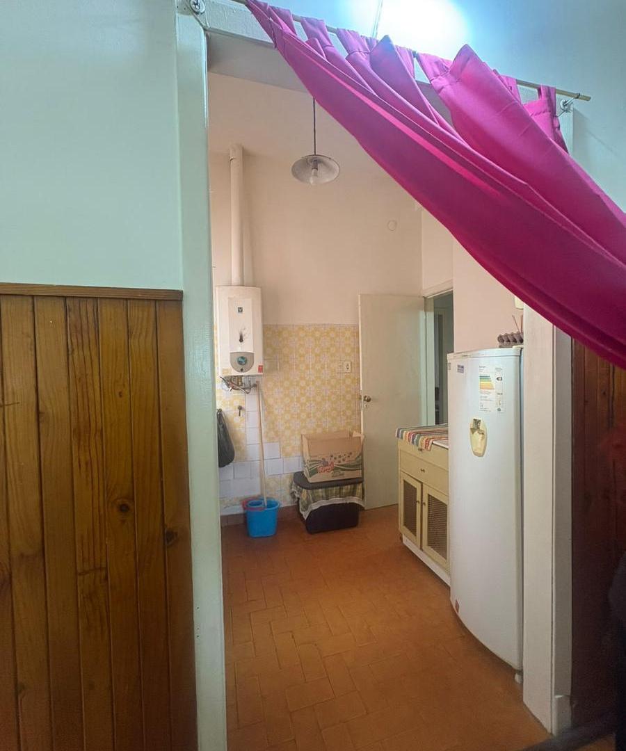 Foto de Dos casas en un mismo lote de 3 y 4 ambientes en Venta en Villa Domínico, imagen 3