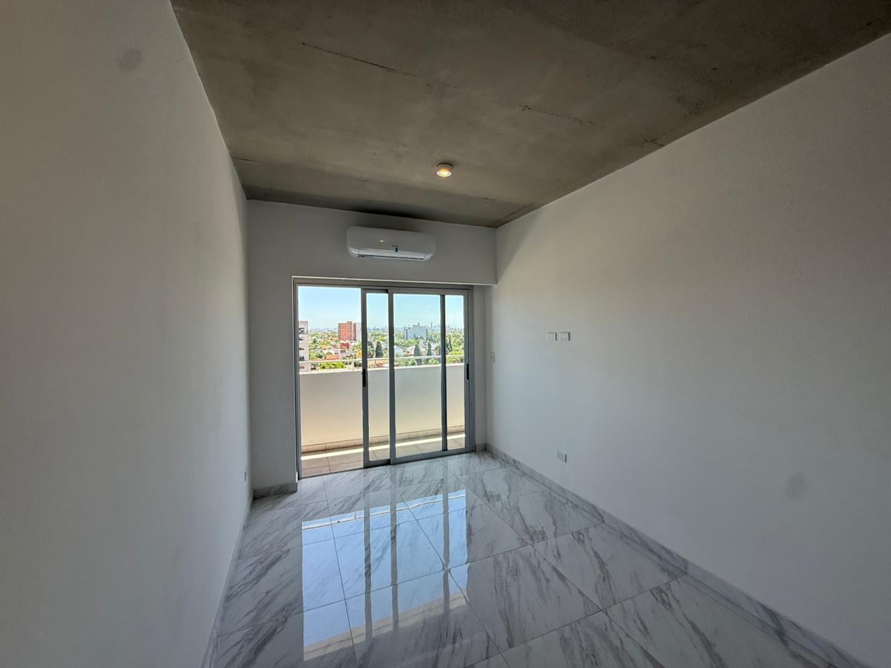 Foto de Departamento en Wilde dos ambientes en venta, imagen 1
