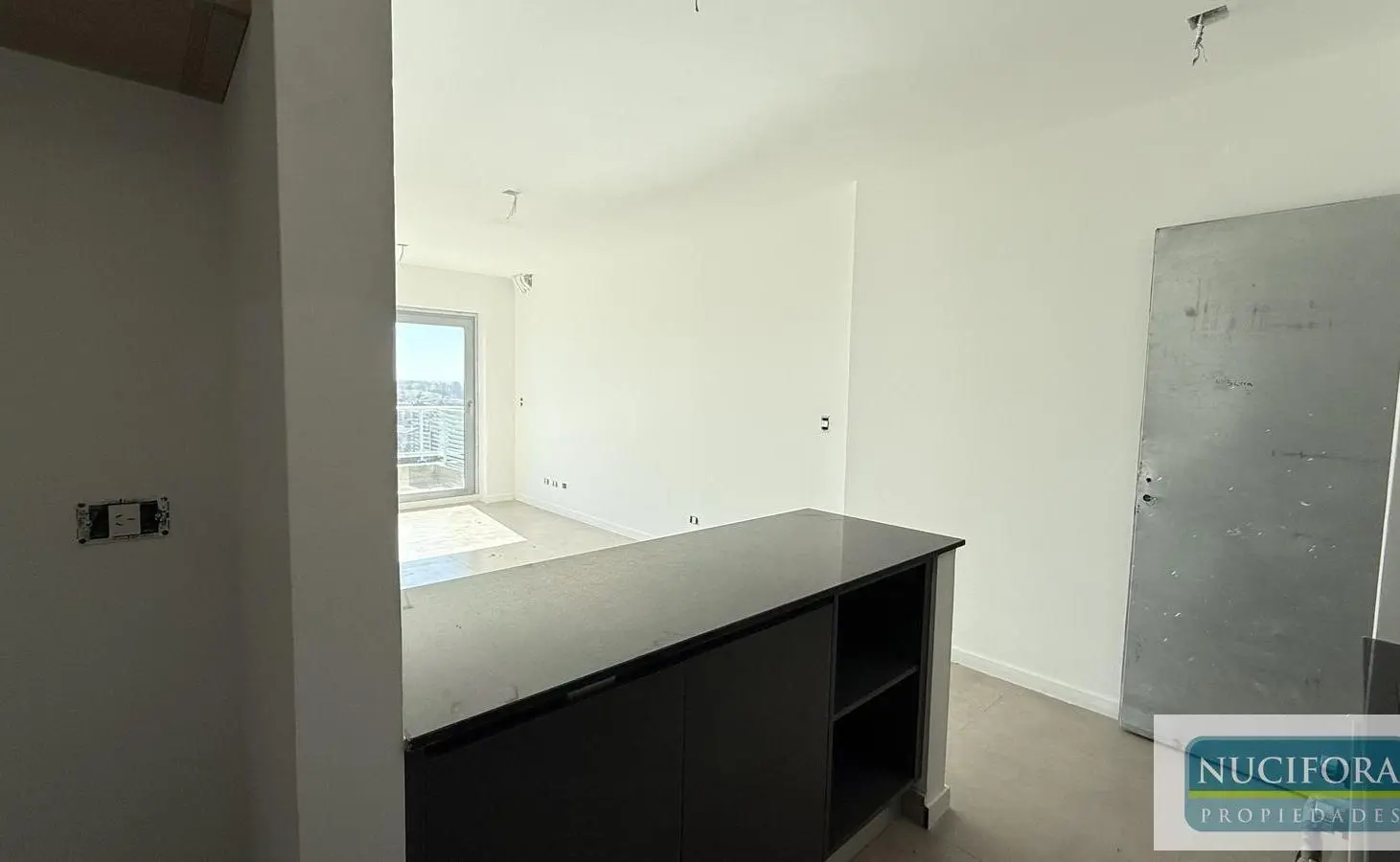 Departamento 2 ambientes con cochera Tigre Piso 21 TORRES CARDON TIGRE 2