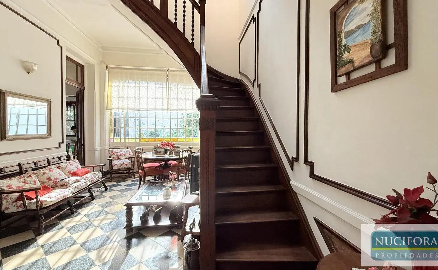 Casa en venta con Local Florida 2