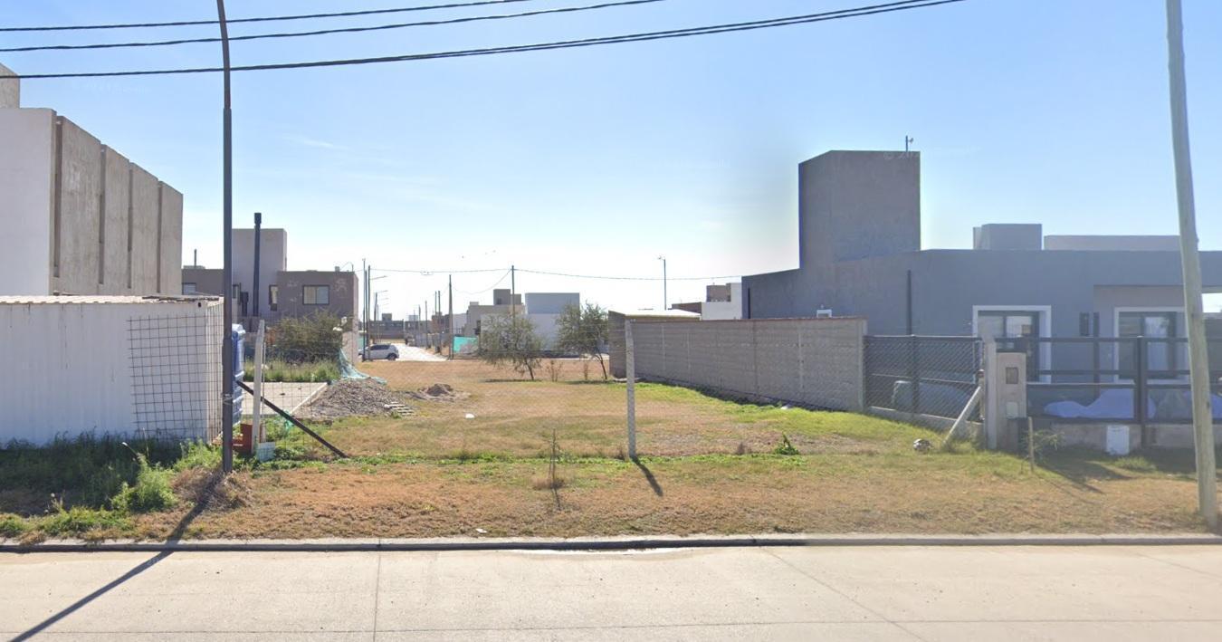 OPORTUNIDAD EN COLINAS DE MANANTIALES - 325 m2 APTO DUPLEX