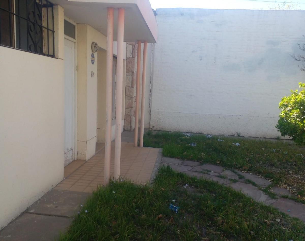 Vendo Permuto Propiedad Ideal Estudio o Consultorios 408 m² San Rafael 3