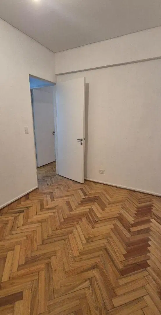 ALQUILER DEPARTAMENTO 3 AMBIENTES AL CONTRAFRENTE CON BALCÓN, VISTA ABIERTA 5